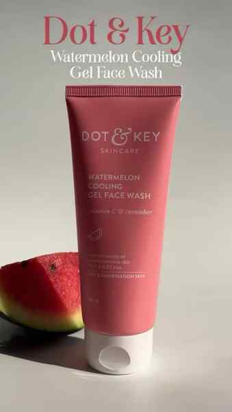 2nd pr from @dotandkey.skincare 😭😭🧿
Dot & Key’s Watermelo