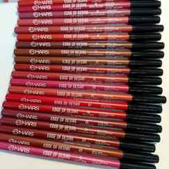 These lip liners oh my godddddd😭💅🏻
.
.

#trending #fyp #a