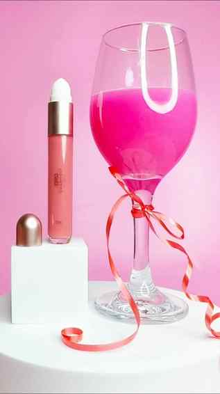 #CharmacyMilanoBlushDrip
#MehrMauve
One drop, endless glow. 
