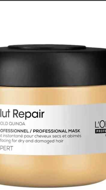 From frizz to flawlessness. It’s not just a mask; it's molec