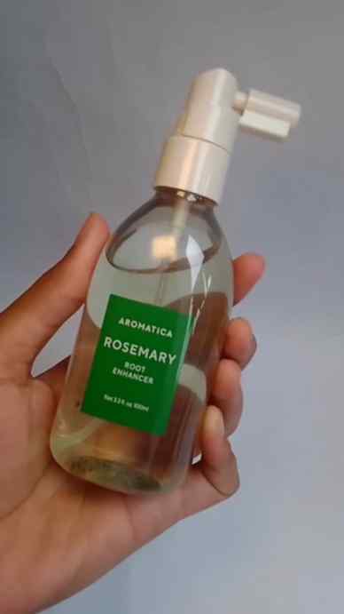 🌿 Root care is the first step to healthy-looking hair! ✨
I'