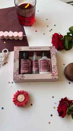 Romanticise your shower routine with @theloveco.in tirals
B
