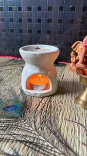 Bring the timeless fragrance of an Indian temple into your h
