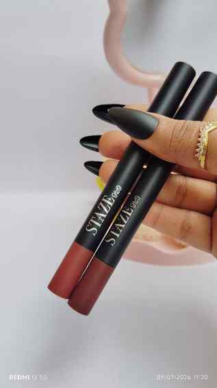 Comment for link 🖇️ 
@staze9to9 
Lip crayon 🤎
..
..
..
..
