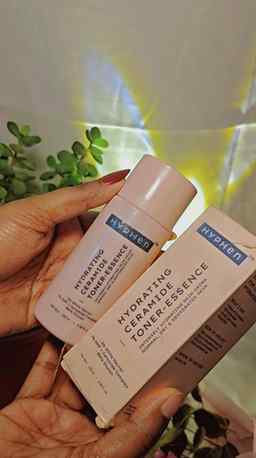 Hyphen Hydrating Ceramide Toner-Essence is a deeply hydratin