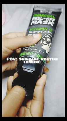 🌸So I recently tried the Bionechral Acctive Charcoal Peel-O