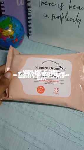 No water? No problem.
These Golden Papaya exfoliating wipe
