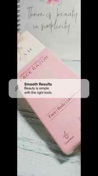 No salon, no stress.
Azah’s Smooth & Precise Razor = gentl