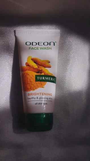 Odeon turmeric face wash❤️
.
#reelinstagram #love
#trending 