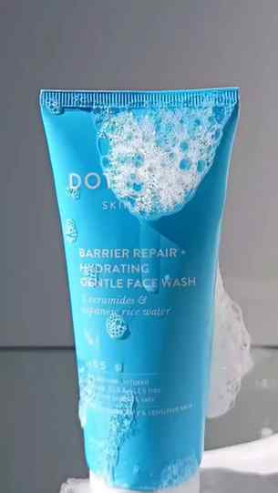 Dot&key barrier repair hydrating gentle facewash 🩵
@dotandk