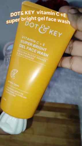 DOT & KEY VITAMIN C + E  gel face wash
 with Sicilian and ni