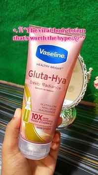 ✨ Dewy skin without the sticky feel! 💖
Vaseline Gluta-Hya D