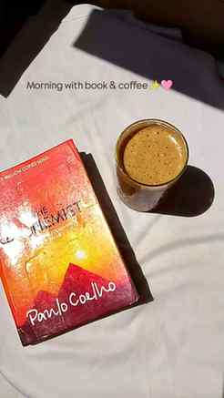 Morning routine ✨🌷
#coffeelovers #bookaholic #booklover #b