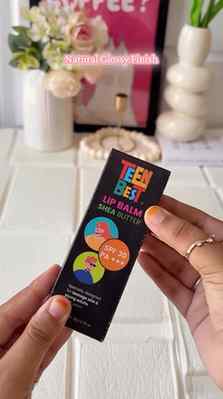 Dry, chapped lips? Give your lips the care they deserve.
Me