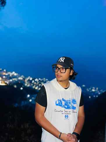 Catching views, not feelings. 🌃
.
.
#fyp #ᴇxᴘʟᴏʀᴇᴘᴀɢᴇ #Hill