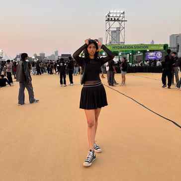 all black so that I don’t spill anything hoho 🖤