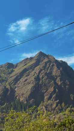 🕊️⛰️🕊️
#trendingreels #mountains #viewforview #life #natu