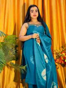 New Collection of Dona Fashion 💗
WhatsApp booking number:-