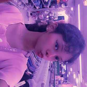 Slide 10: I had been sweating🥀
.
.
.
.🦢🎀
#makeuplover❤