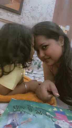 No 🧿 Please !
#motherlove❤️ #momanddaughter❤️ #duo #momli