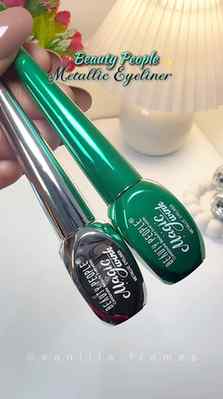 Metallic shine that actually stays put 👀✨
Rubbing it… and
