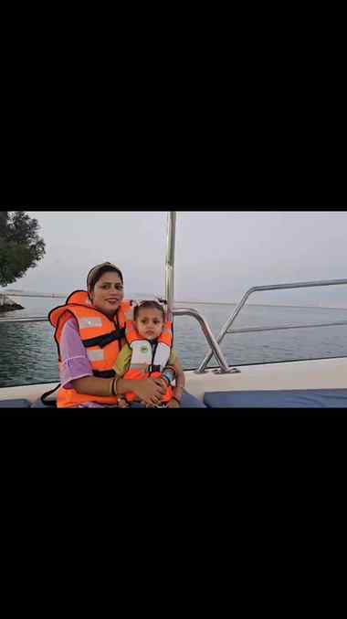 Going 😍”Al Dar Island “ चारो तरफ़ समुद्र 🌊 और बीच में हमार