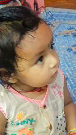 Tu jo hans De 🧿🧿💓💓💓

#babygirl #viralreels #cutebaby #f