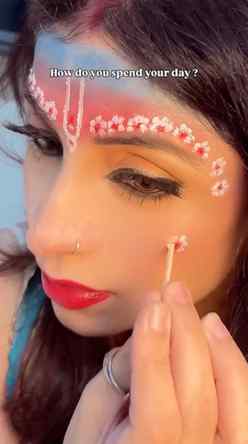 Makeup π Reel β¨
Day in the life makeup creator, behind the