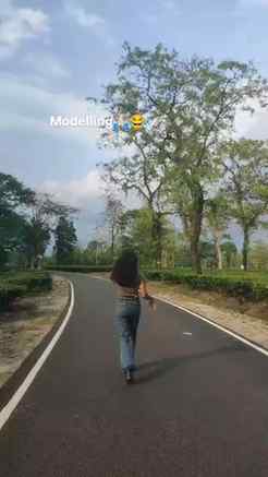 pov: evening walk in Dhupguri tea gardens 🍃
top: Dhupguri