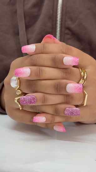 Yet an another transition 🫶🏼🎀
#nails #nails💅 #transition