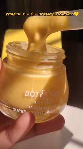 POV: your moisturizer does more than just hydrate ✨
This Vit