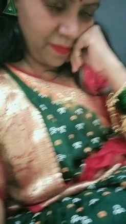 उसे साड़ी पहनना बहोत पसंद है
#saree , trending saree , vira