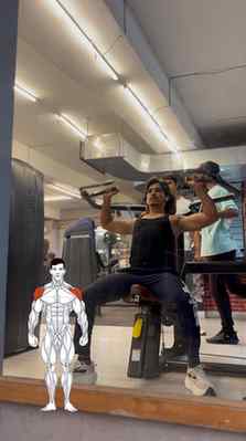 “Strong shoulders are built with control, not ego. 💪🔥”

..