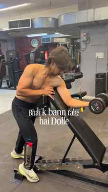 Shows off to Banta Hena 😉💪
.
.
.
.
.
#transformation #fitn