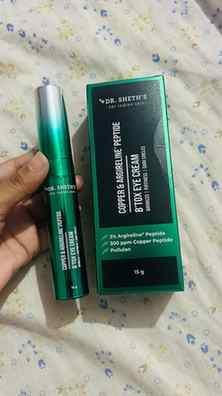 Under eye cream ❤️💫

#hosanna #drsheths #viralreeĺs #explor