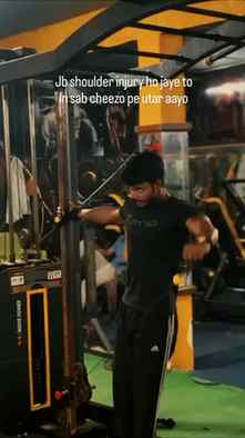 Shoulder day is funny day
