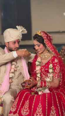 Is arrange marriage scary 😟.?
.
.
.
.
.I didn’t choose him