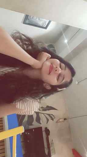 👀
.
.
.
#mebeingme #explorepage #viralreels #fyp #pyaari