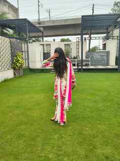 🩷 

#explore #fyp # trending #viralpost #farshisalwarsuit