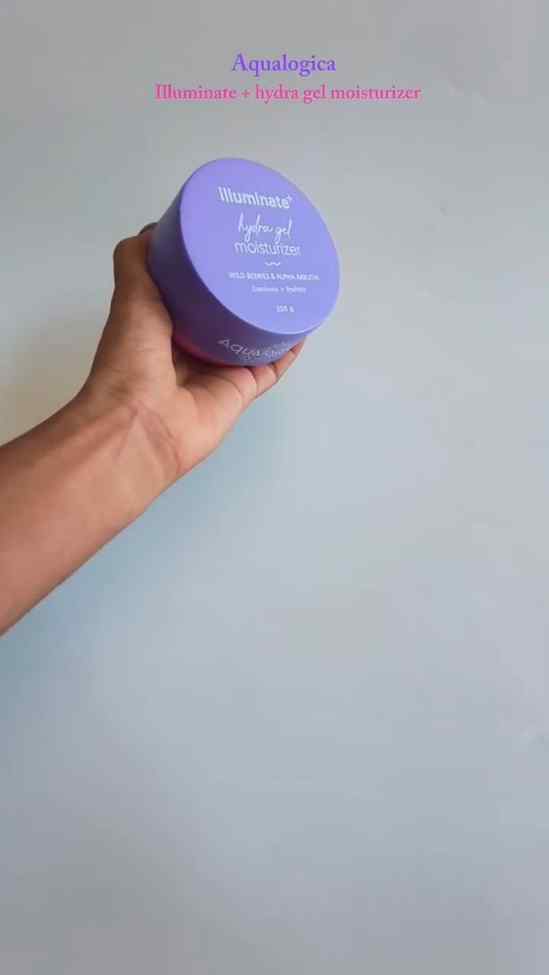Hydration meets glow in one jar! 💜✨
The Aqualogica Illumina