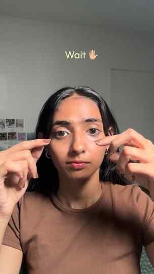 Tiny tubes, big lashes! 👀✨ Easy warm-water removal = no pan