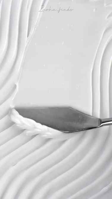 πΏβ¨ Dry skin deserves extra nourishment! β¨πΏ
Meet the Petal