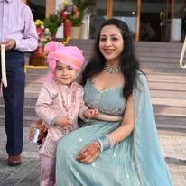 aadvik_with_mumma