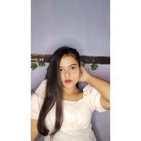 kareena_deb
